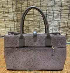 【極美品】オーストリッチ風ピンクハンドバッグ