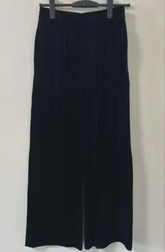 ユニクロ　ソフトベロアイージーパンツ　ネイビー