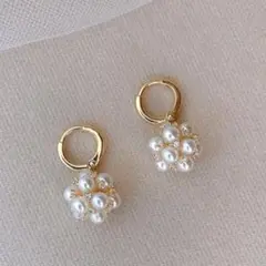 パール玉ピアス2　大人気 シンプル 上品アクセサリー　通勤用 結婚式 新品