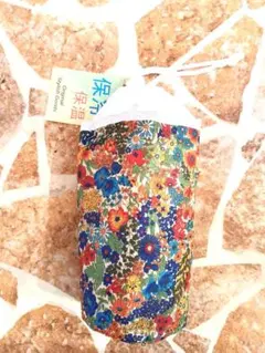 新品未使用　保温保冷　ペットボトルホルダー　ペットボトルカバー　リバティ　小花柄