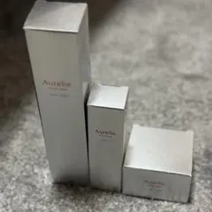 Aurelie. 化粧水・美容液・クリーム