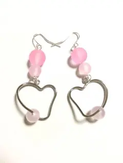 特価セール　揺れるハートピアス
