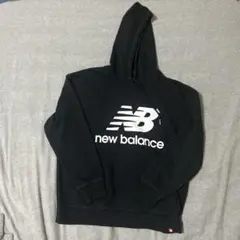New Balance ブラック パーカー フード付き