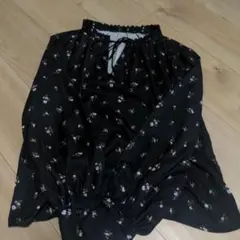 earthmusic&ecology　 花柄ブラウス 黒
