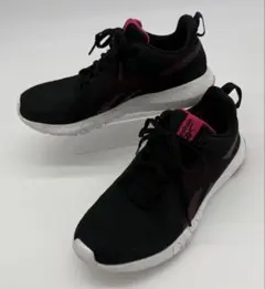 Reebok スニーカー ブラック ピンク