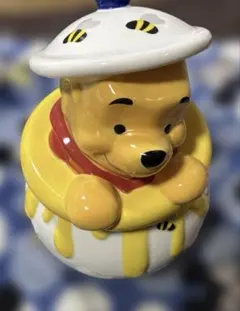 ウィニー・ザ・プー ツリーハウス 陶器製クッキージャー 伝統工芸「益子焼」の陶器ブランド MASHICO より「オズワルド・ザ