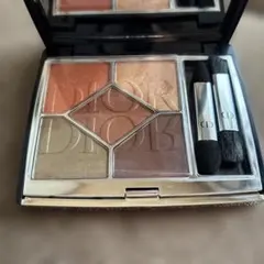 DIORアイシャドウ　サンククルールクチュール659