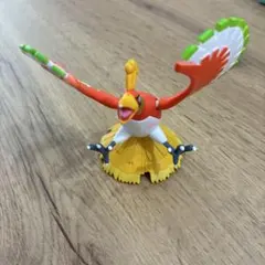 ポケモン フィギュア　モンコレ ホウオウ