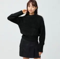 GU シャイニークルーネックセーター ブラック M