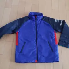 ウィンドブレーカー　中綿入り