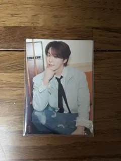 SEVENTEEN HOLIDAY DINO