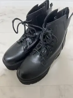 厚底ブーツ 量産型 ブラック ブーツ くつ