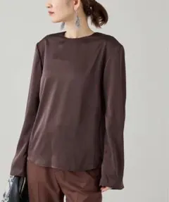 最終値下げ　新品未使用IENA ブラウン長袖シャツ Vネックバックデザイン