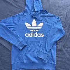 adidas パーカー Mサイズ