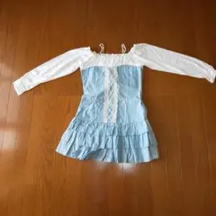 水色と白のオフショルダー ワンピース