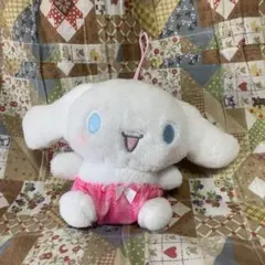 シナモン/シナモロール　マスコットキーホルダー ピンクのパンツ付き