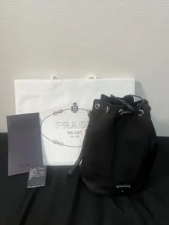 PRADA 巾着 ポーチ ナイロン ブラックのサムネイル