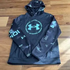 アンダーアーマー　裏起毛パーカー　サイズ160