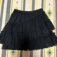 黒 フリルチュールフレアスカート