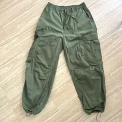 【週末セール】GU スーパーワイドカーゴパンツ MEN S OLIVEのサムネイル