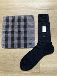 BURBERRY グレー 靴下　BURBERRYタオルハンカチのサムネイル