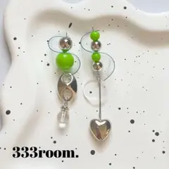 クリア×シルバー PVC アシンメトリーピアス イヤリング グリーン