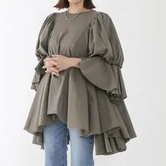 新品 aayushi 金子綾 フリルヘムパフスリーブトップス アユーシ カーキ