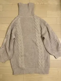 ケーブル編みタートルネックニットワンピース ベージュ GRL グレイル