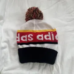 adidas ポンポン付きニット帽 フリーサイズ