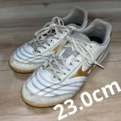 モナルシーダネオ　フットサルシューズ