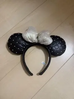 ディズニー　カチューシャ　ミニー