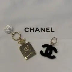 CHANEL チャーム 2個セット 香水瓶 と ココマーク