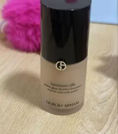 GIORGIO ARMANI Luminous Silk 4のサムネイル