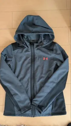 Under Armour ジャケットとトレーニングパンツセット