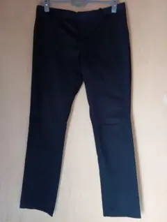 ユニクロ ストレッチストレートパンツ ブラック W70