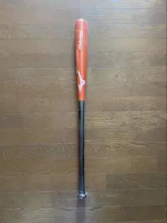 ミズノ　展示会限定　軟式木製バット　アメレッド×ブラック　84cm750g