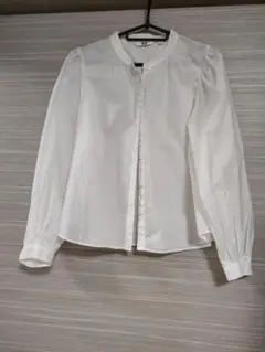 UNIQLO　新品未使用　XS　コットンボリュームスリーブブラウス