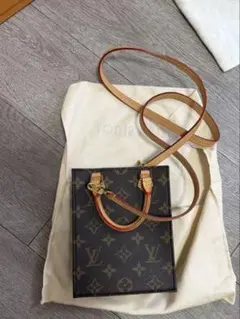 LOUIS VUITTON ルイ・ヴィトン プティットサックプラのサムネイル