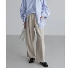 新品未使用！ワイドストレートイージーパンツ　フリーズマート