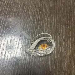 シルバー抽象デザインブローチ 琥珀装飾