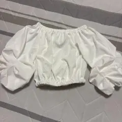 バニティーフェイス オフショルダークロップドトップ