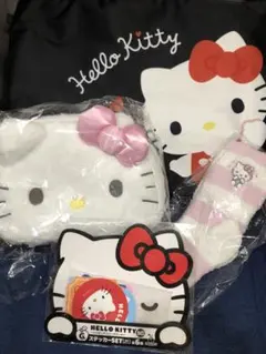 【2026カレンダー付き】ハローキティ バニティポーチ＆靴下＆福袋バッグ＆シール