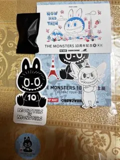 THE MONSTERS 10周年記念展 来場特典セット チャーム - メルカリ