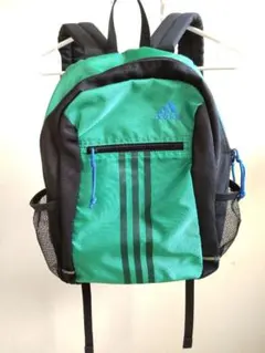 adidas 緑黒 ストライプリュック