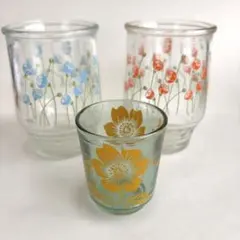 花柄ガラスコップ 2個セット とミニグラス1個　昭和レトロ　ひやしあめ