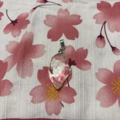 水晶のペンダントトップ