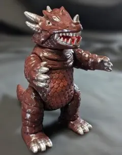 クルマニクラス「スペクトルマン」登場怪獣（マスダヤ復刻）ソフビフィギュア クルマニクラス黄色成型「スペクトルマン」登場怪獣（マスダヤ復刻 特撮