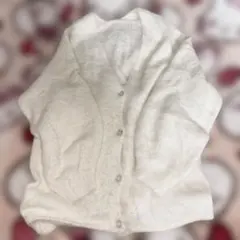 ホワイト ニット カーディガン ボタン付き