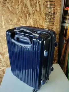 キャリーケース ネイビー 縦型のサムネイル