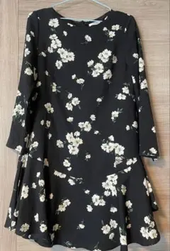 フレイアイディー　花柄ワンピース